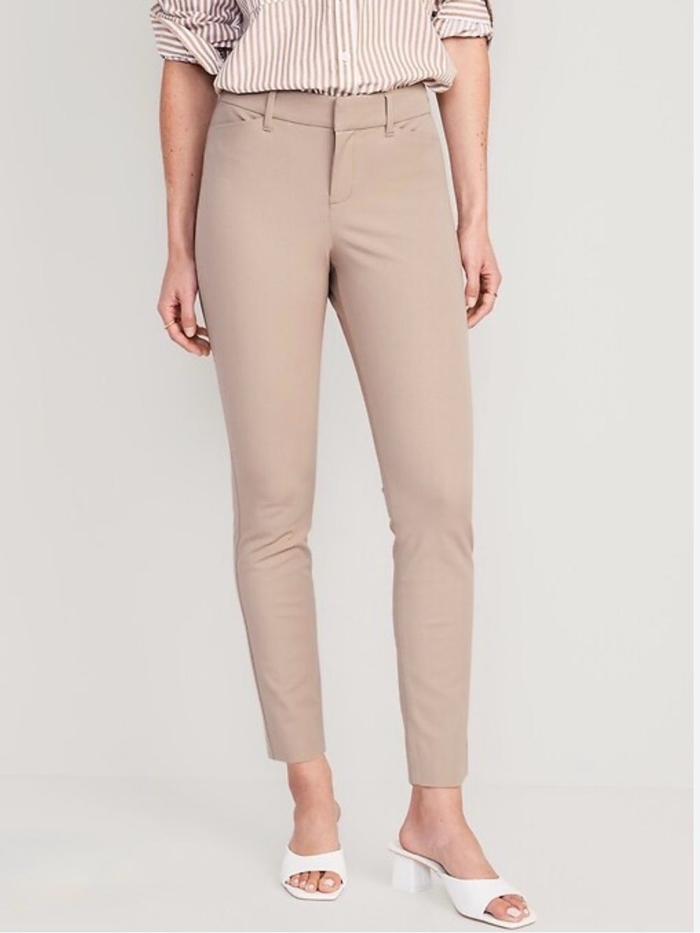 OLD NAVY Women’s Skinny Ankle Pixie Pants Chinos Beige Size 4